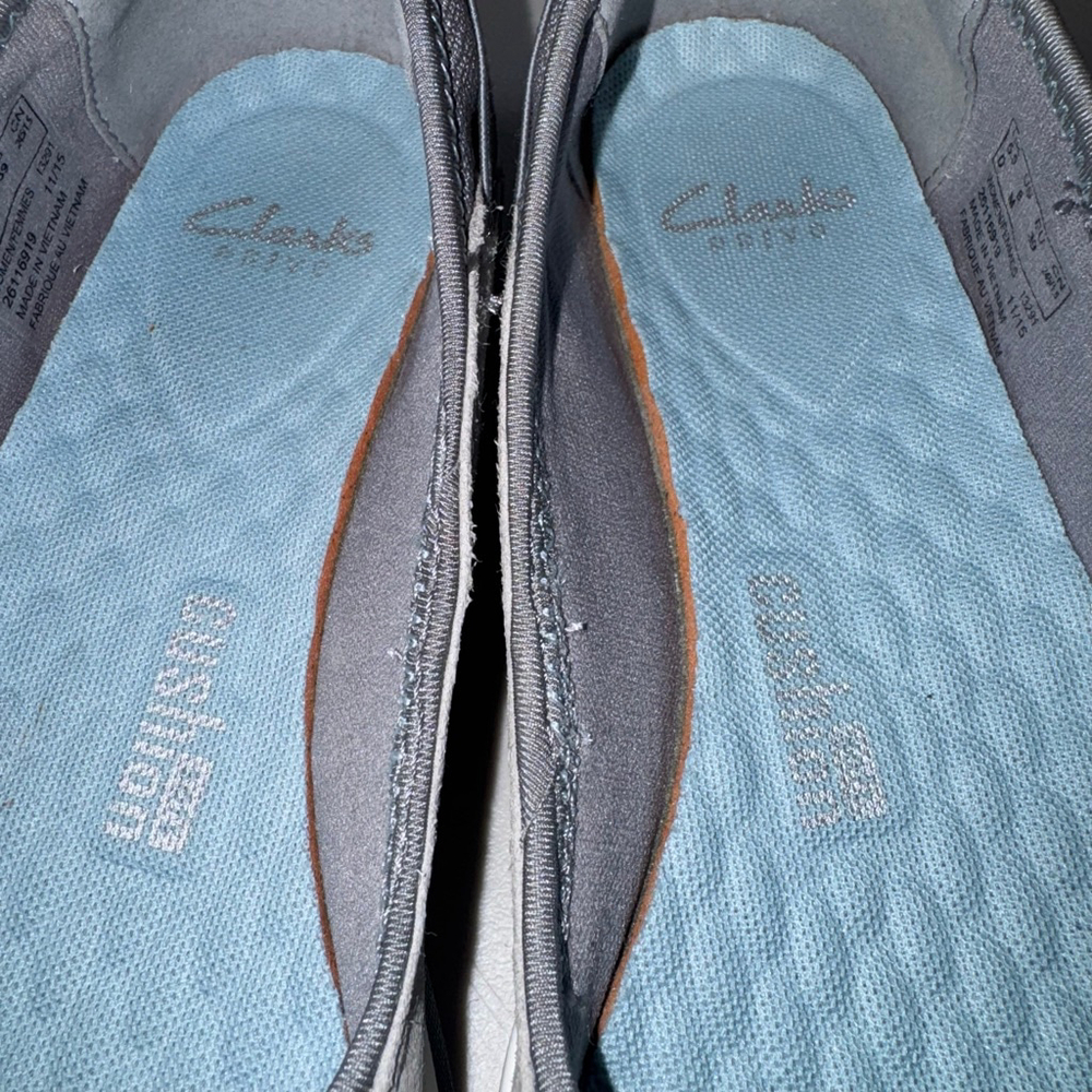 Women's Clarks Aria Pump Outdoor SlipOn Flat Shoes Size 8 Medium Blue Gray - Picture 3 of 9